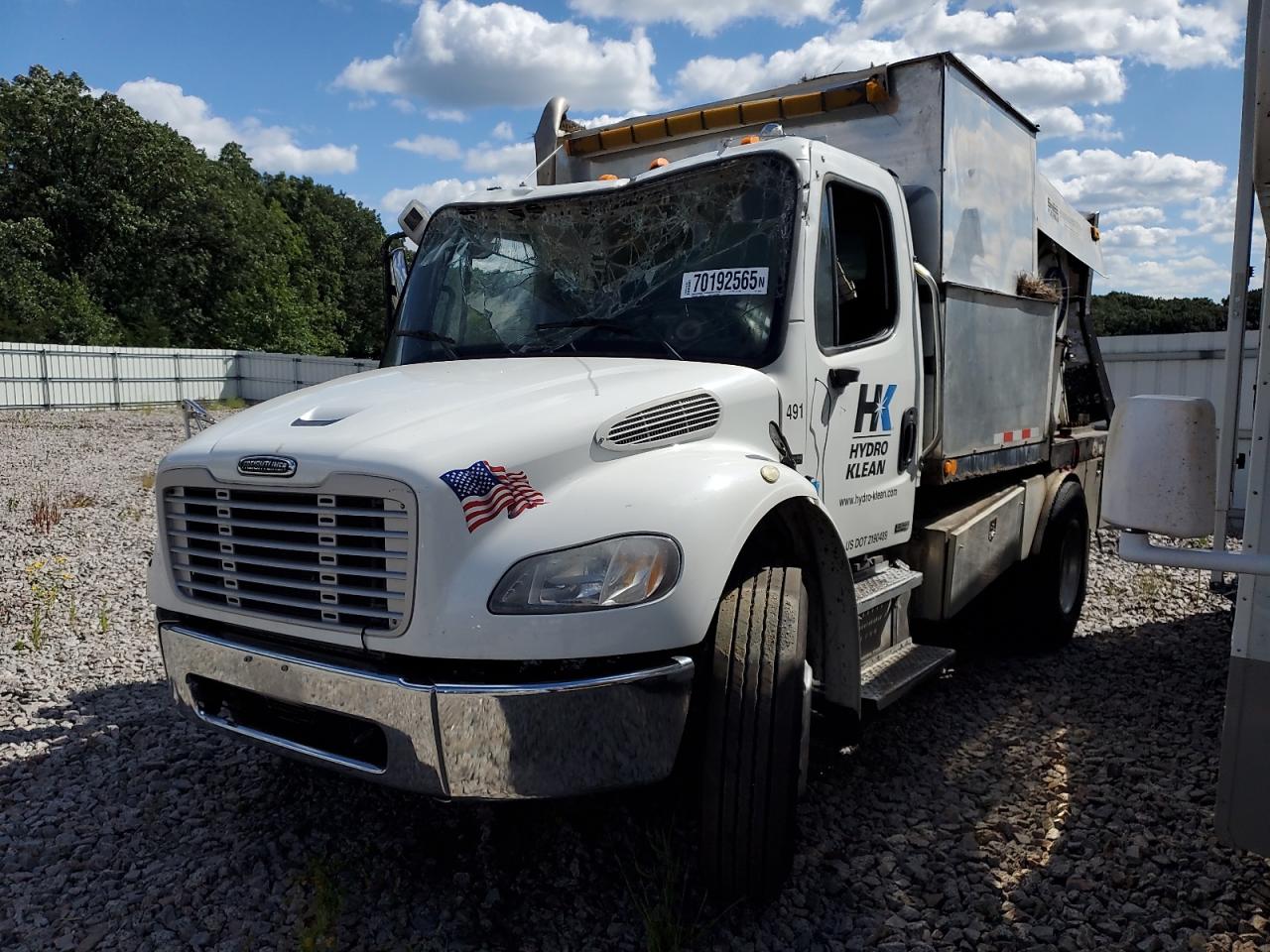 Lot #3261341502 2008 FREIGHTLINER M2 106 MED