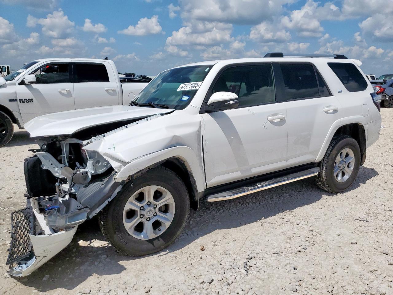 TOYOTA 4RUNNER SR5