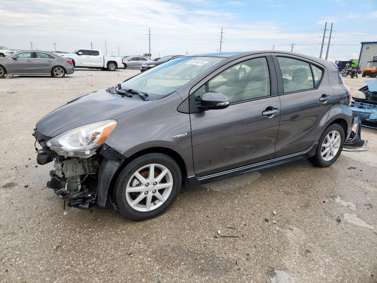 TOYOTA PRIUS C