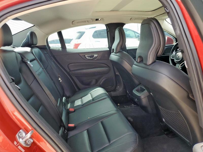 2019 VOLVO S60 T6 MOM 7JRA22TK0KG014712