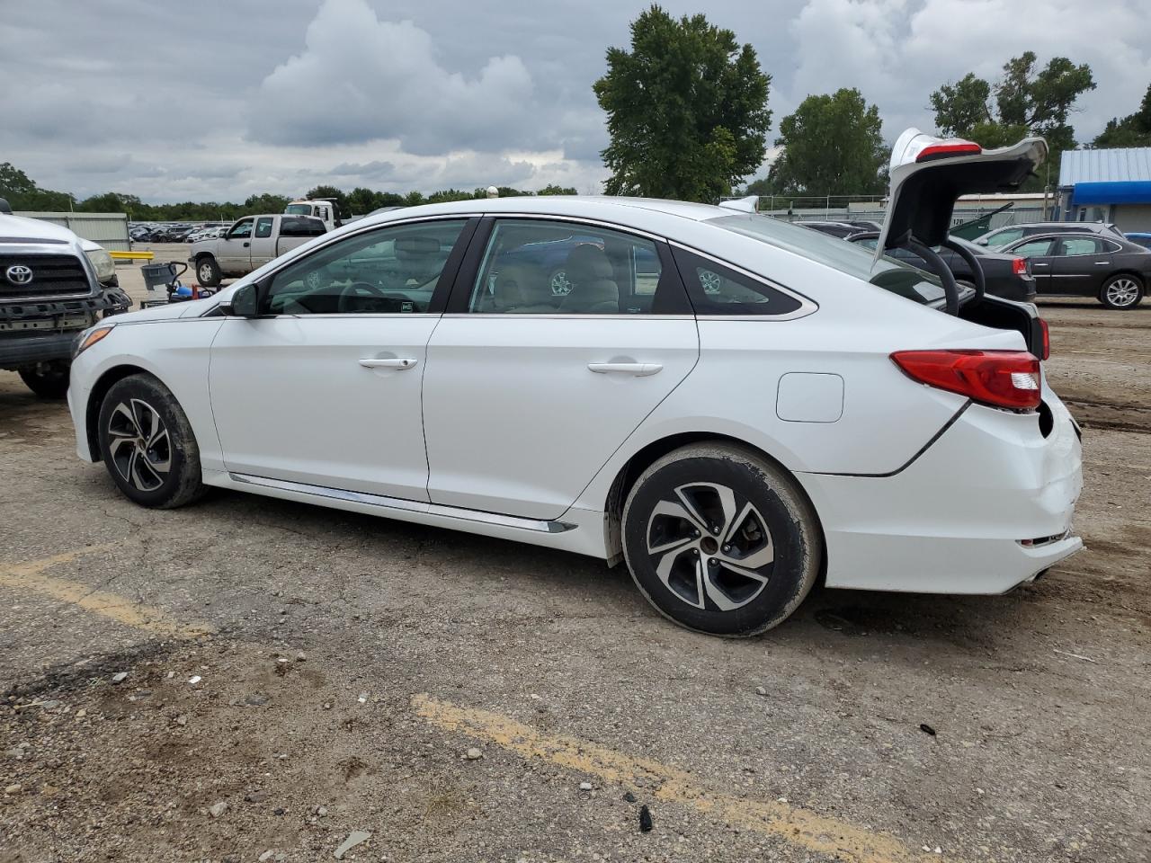 HYUNDAI SONATA SPORT