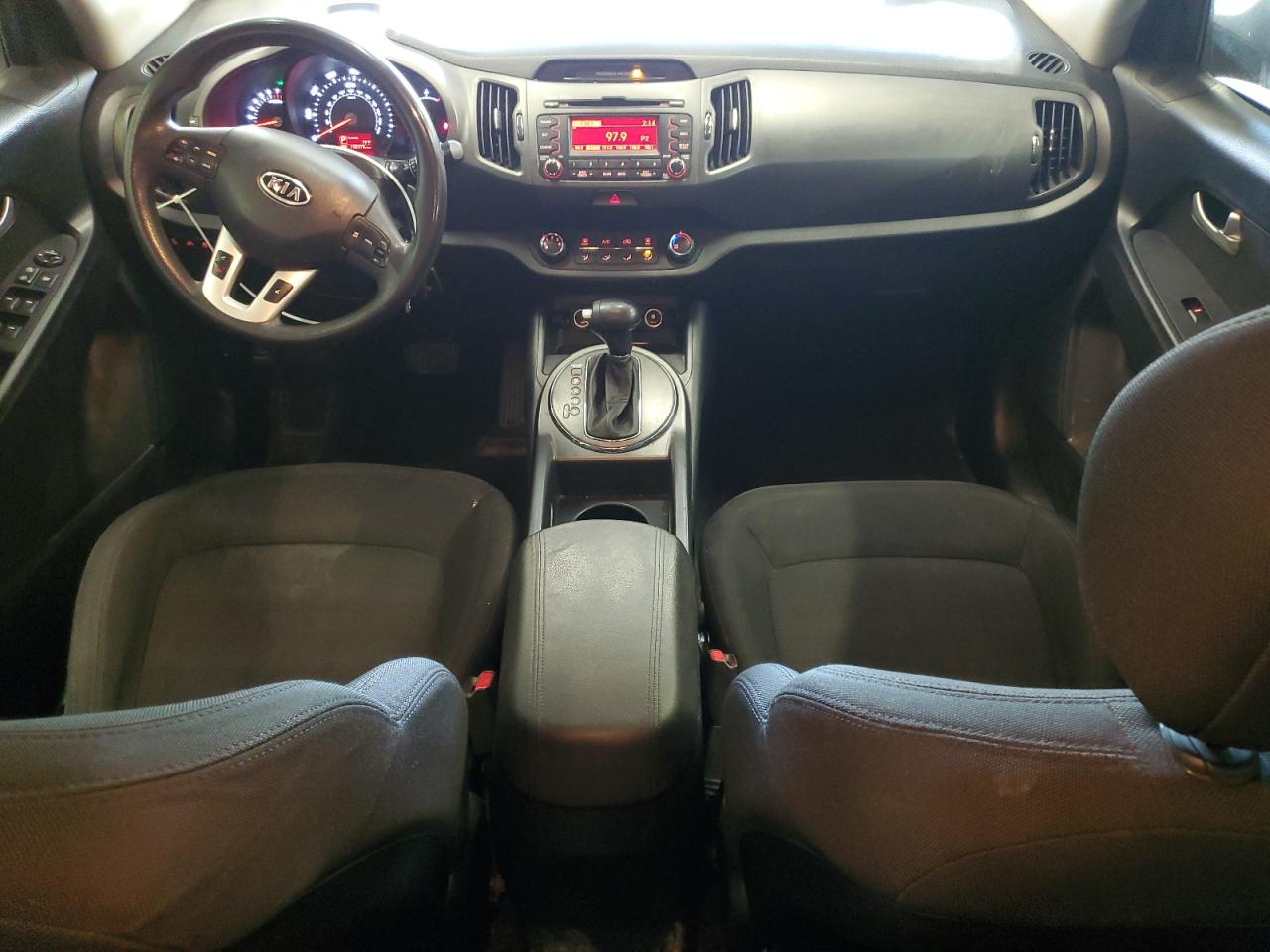 KIA SPORTAGE LX