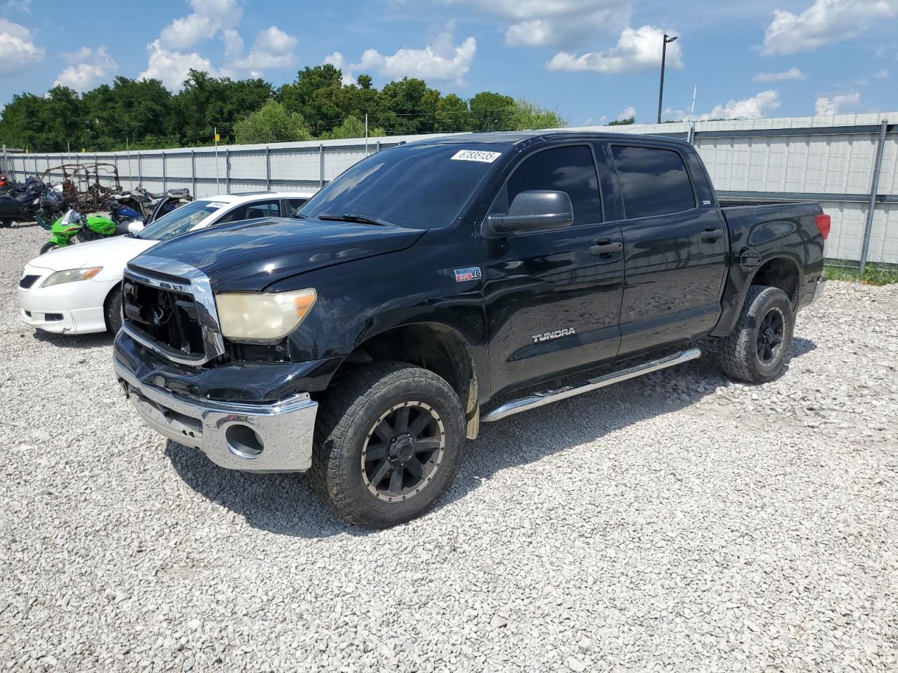 TOYOTA TUNDRA CREWMAX SR5