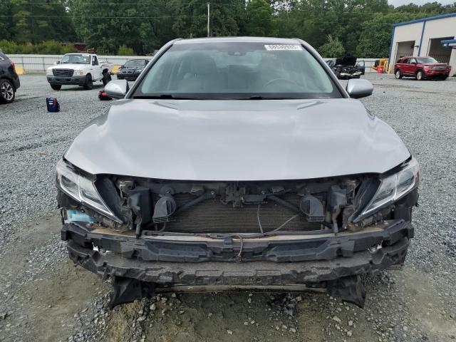 2018 TOYOTA CAMRY SE 4T1B11HK8JU592223