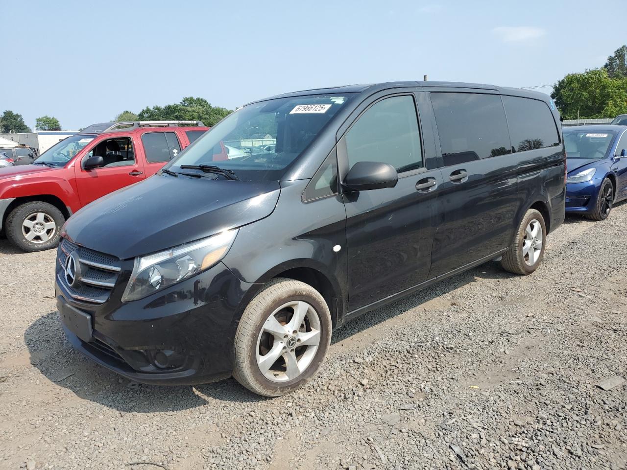 MERCEDES-BENZ METRIS