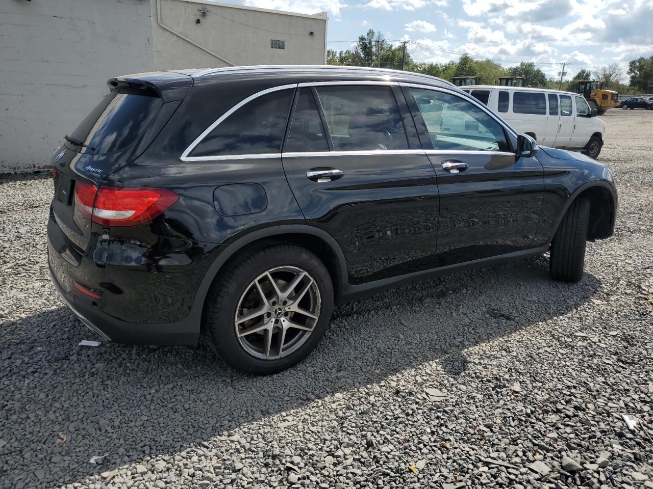 MERCEDES-BENZ GLC-CLASS 300 4MATIC