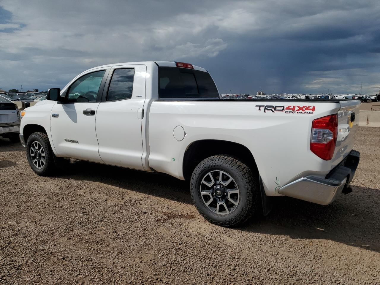 TOYOTA TUNDRA DOUBLE CAB SR