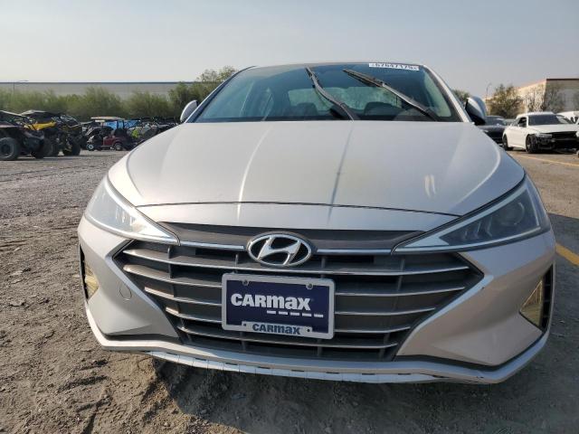 2019 HYUNDAI ELANTRA SE KMHD84LFXKU816433