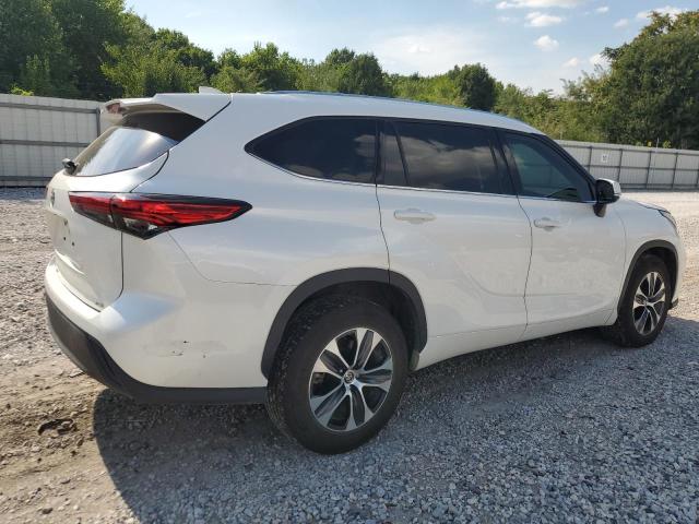 2021 TOYOTA HIGHLANDER XLE 5TDGZRAH6MS043712