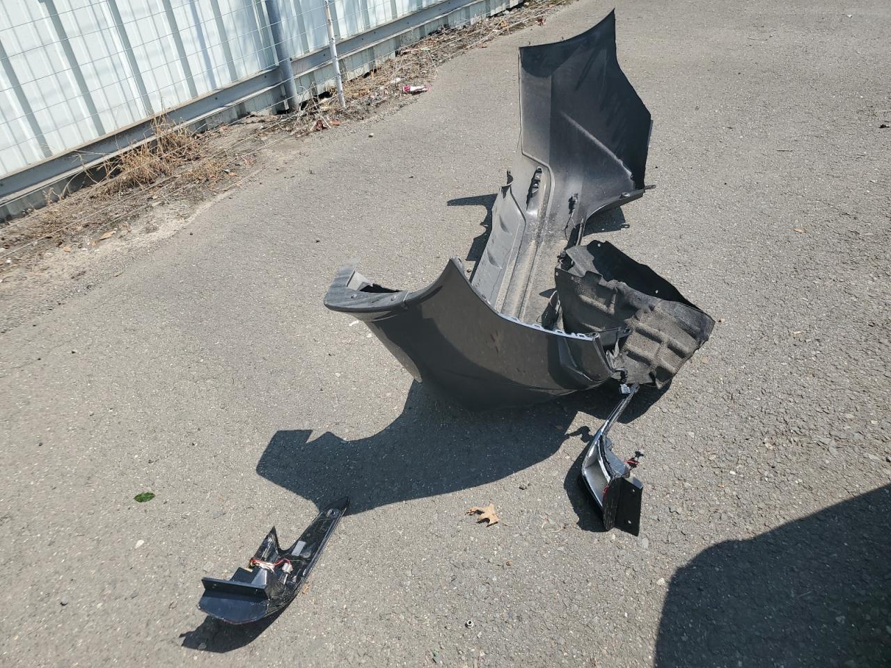 Lot #3301792375 2023 NISSAN VERSA S