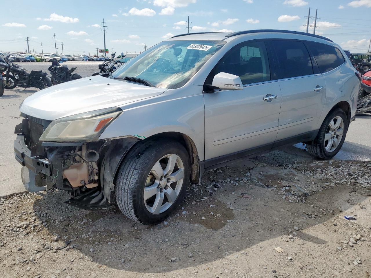 CHEVROLET TRAVERSE LT