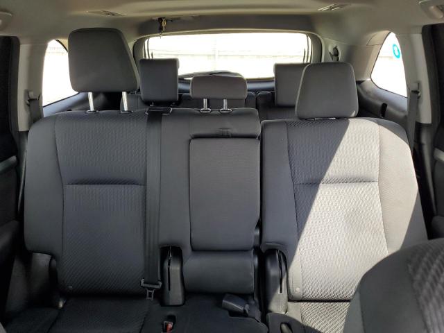 2018 TOYOTA RAV4 HV LE JTMRJREV6JD237194