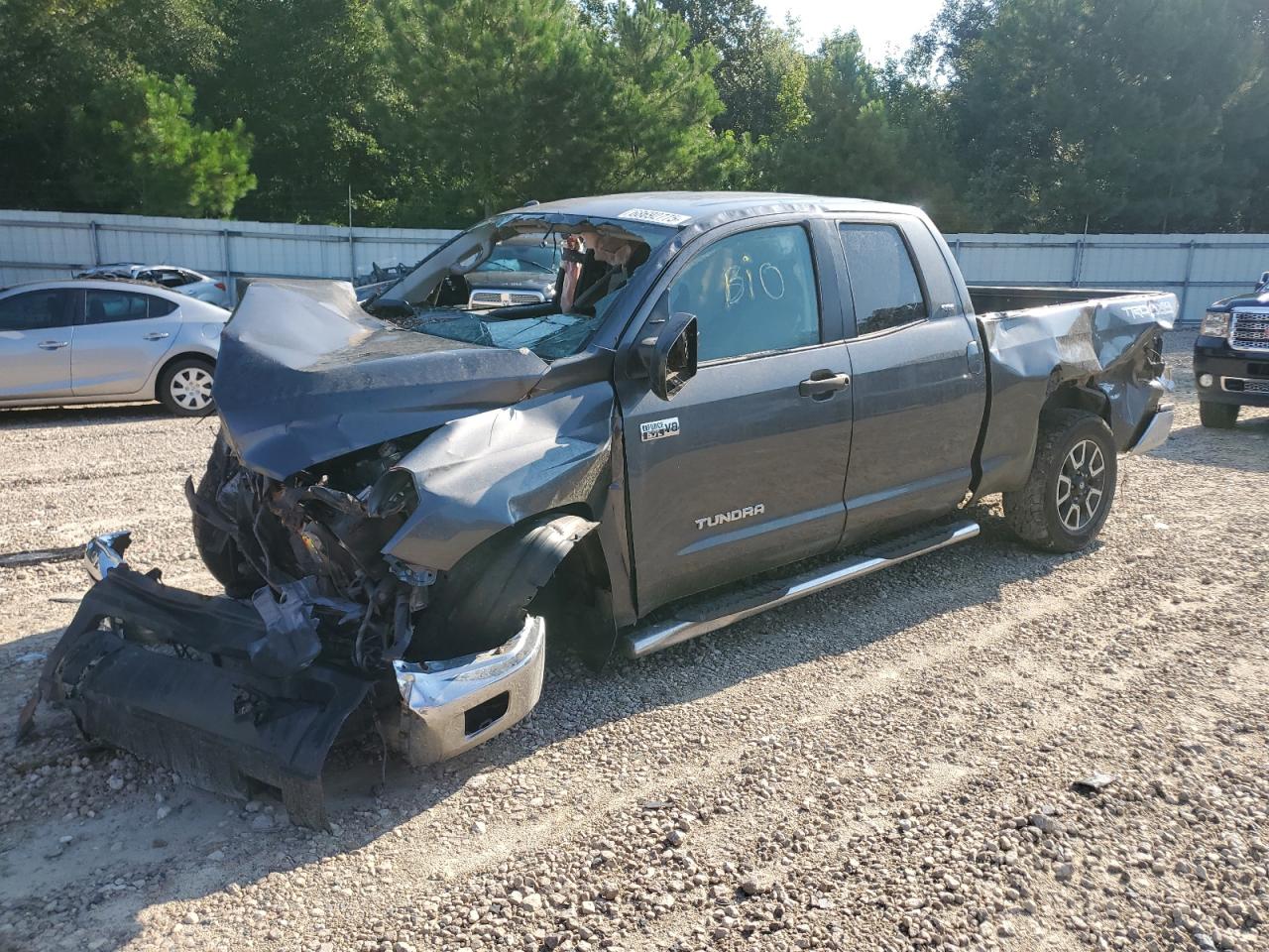 TOYOTA TUNDRA DOUBLE CAB SR