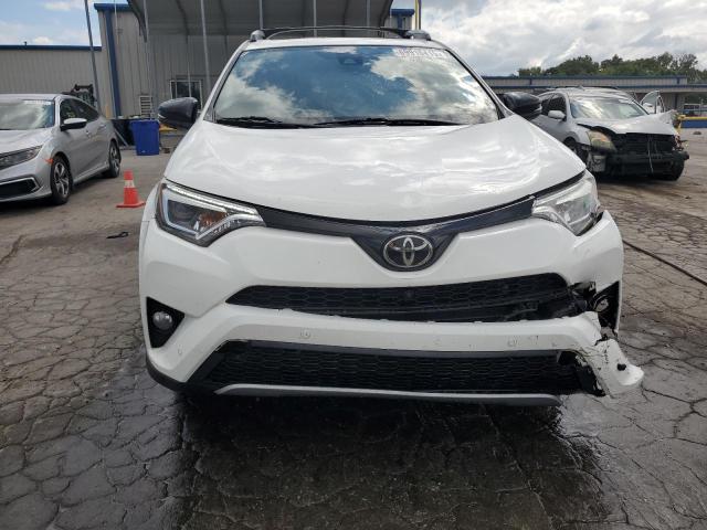 2017 TOYOTA RAV4 SE JTMNFREV9HJ710534