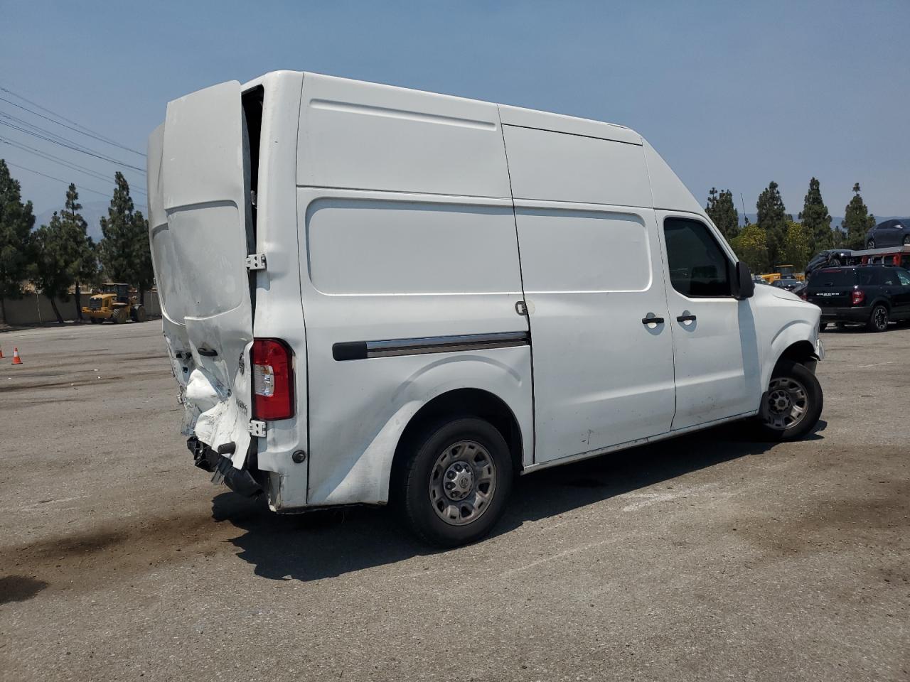 NISSAN NV2500 2500 S