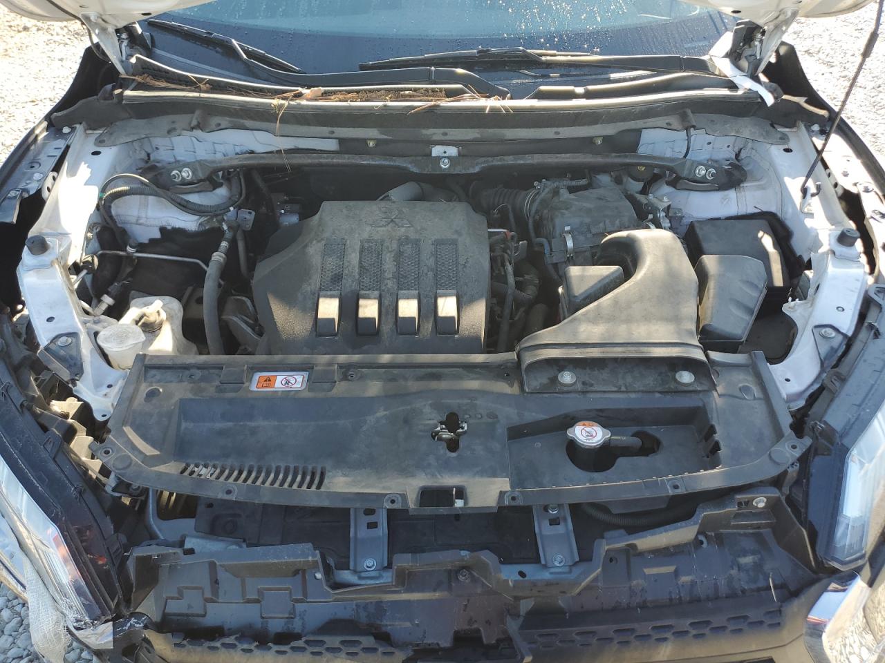 MITSUBISHI ECLIPSE SE