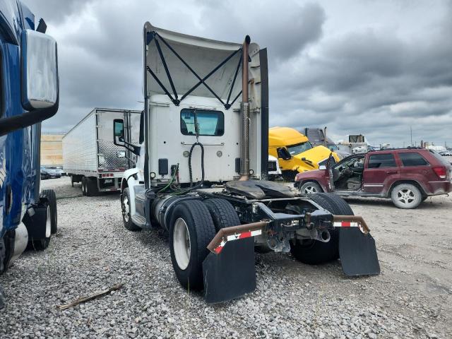 PETERBILT TRACTOR 579 2017 white tractor diesel 1XPBA48XXHD428501 photo #4