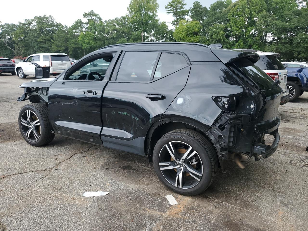 VOLVO XC40 T5 R-DESIGN