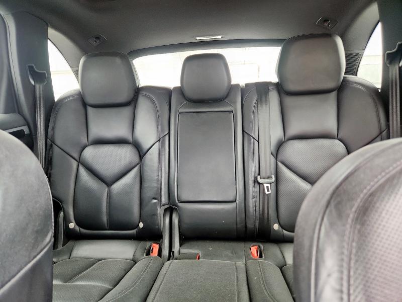 2016 PORSCHE CAYENNE SE WP1AE2A23GLA62064