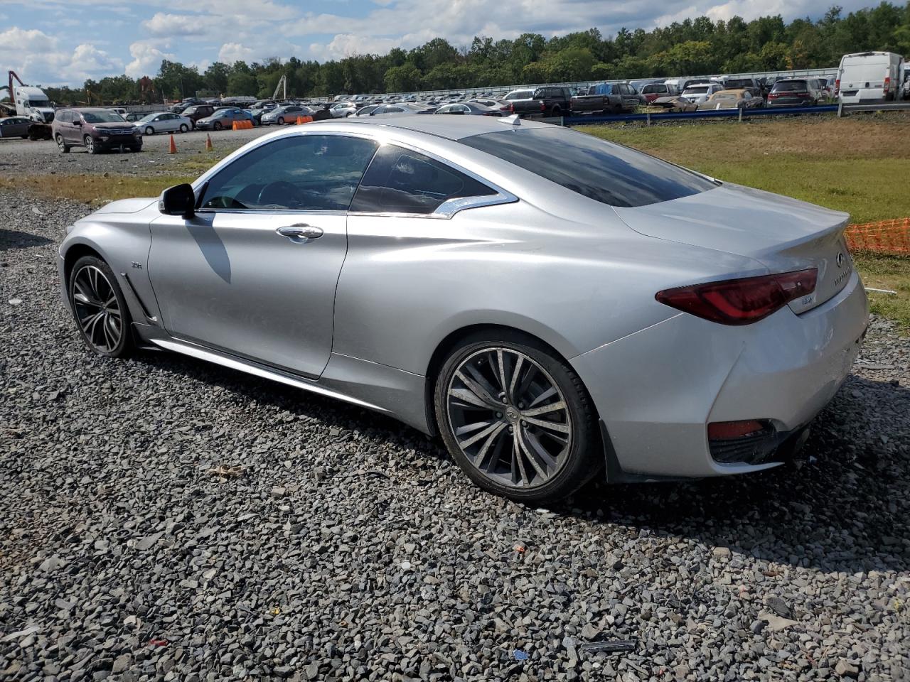 INFINITI Q60 PREMIUM