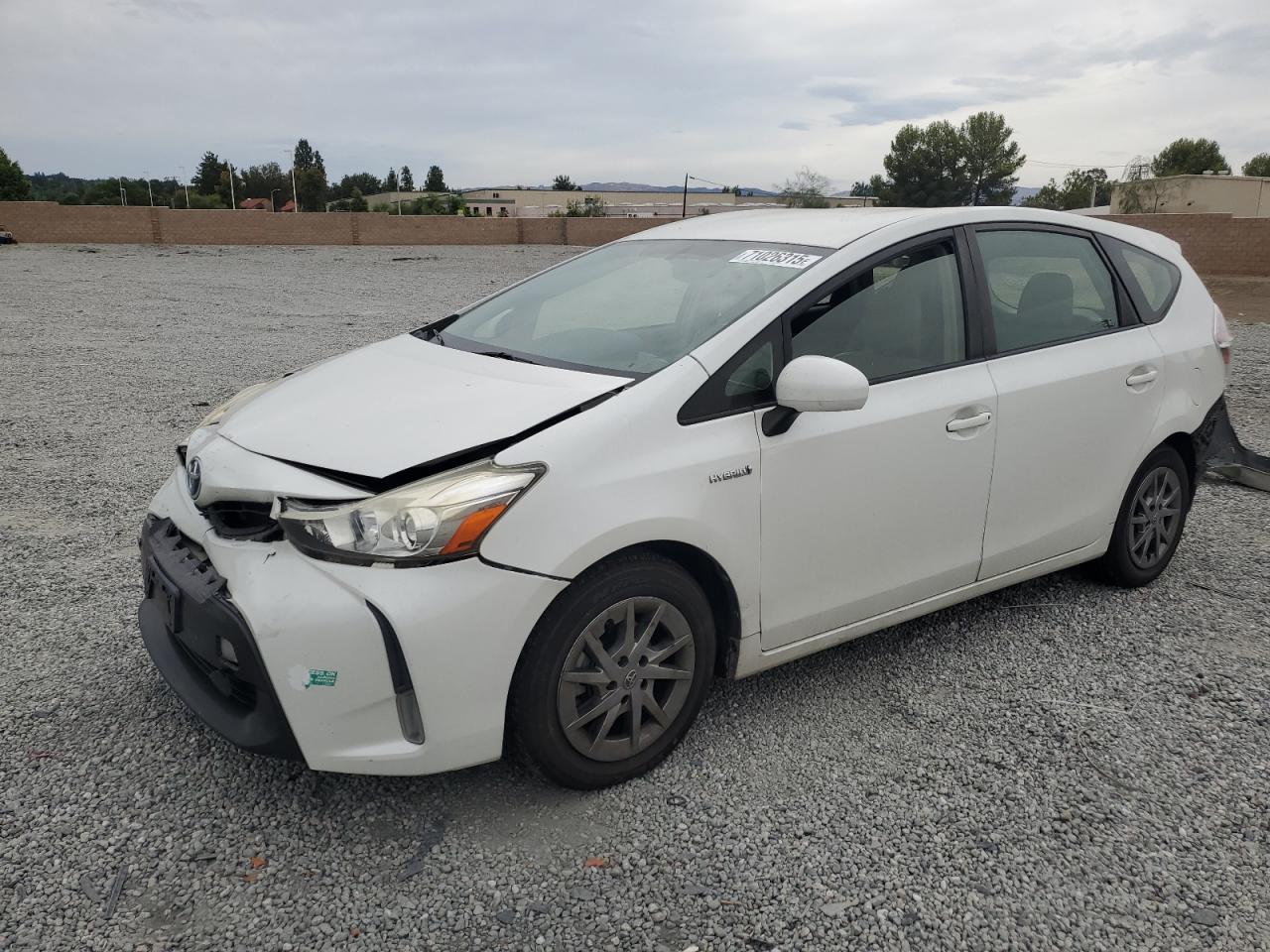 TOYOTA PRIUS V