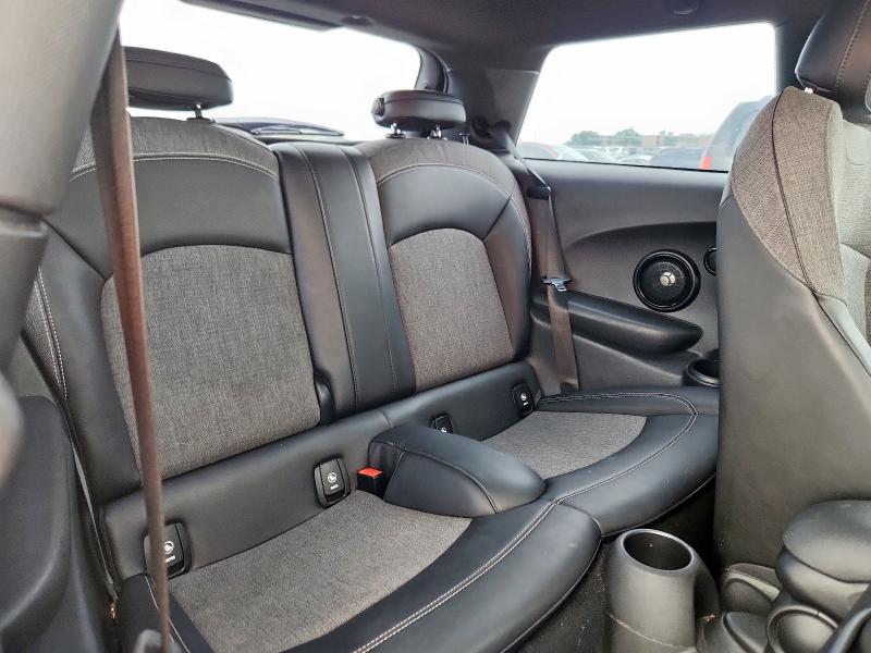 2018 MINI COOPER S WMWXP7C53J2A48608