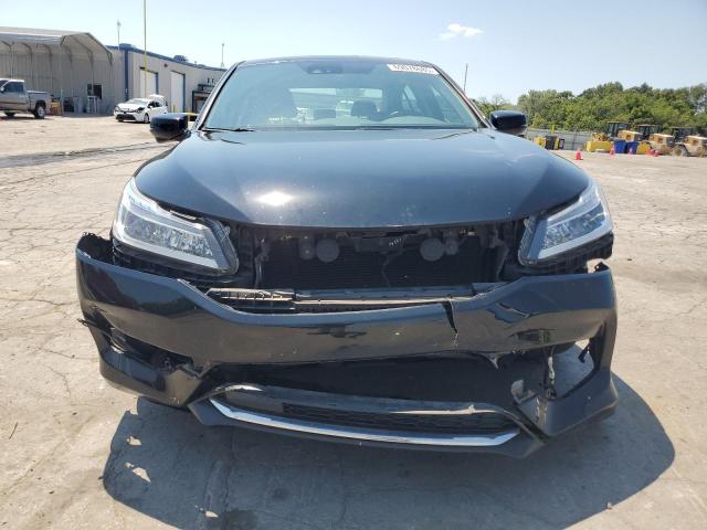 2017 HONDA ACCORD TOU 1HGCR3F94HA019782