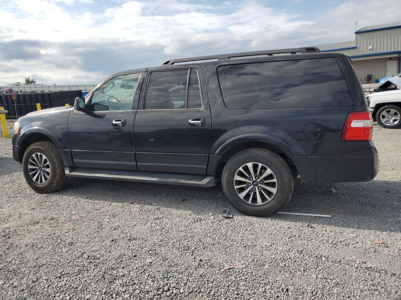 FORD EXPEDITION EL XLT