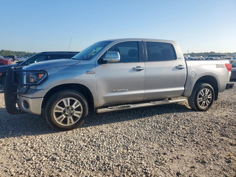 TOYOTA TUNDRA CREWMAX SR5