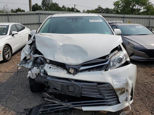 2018 TOYOTA SIENNA XLE 5TDDZ3DC9JS207675