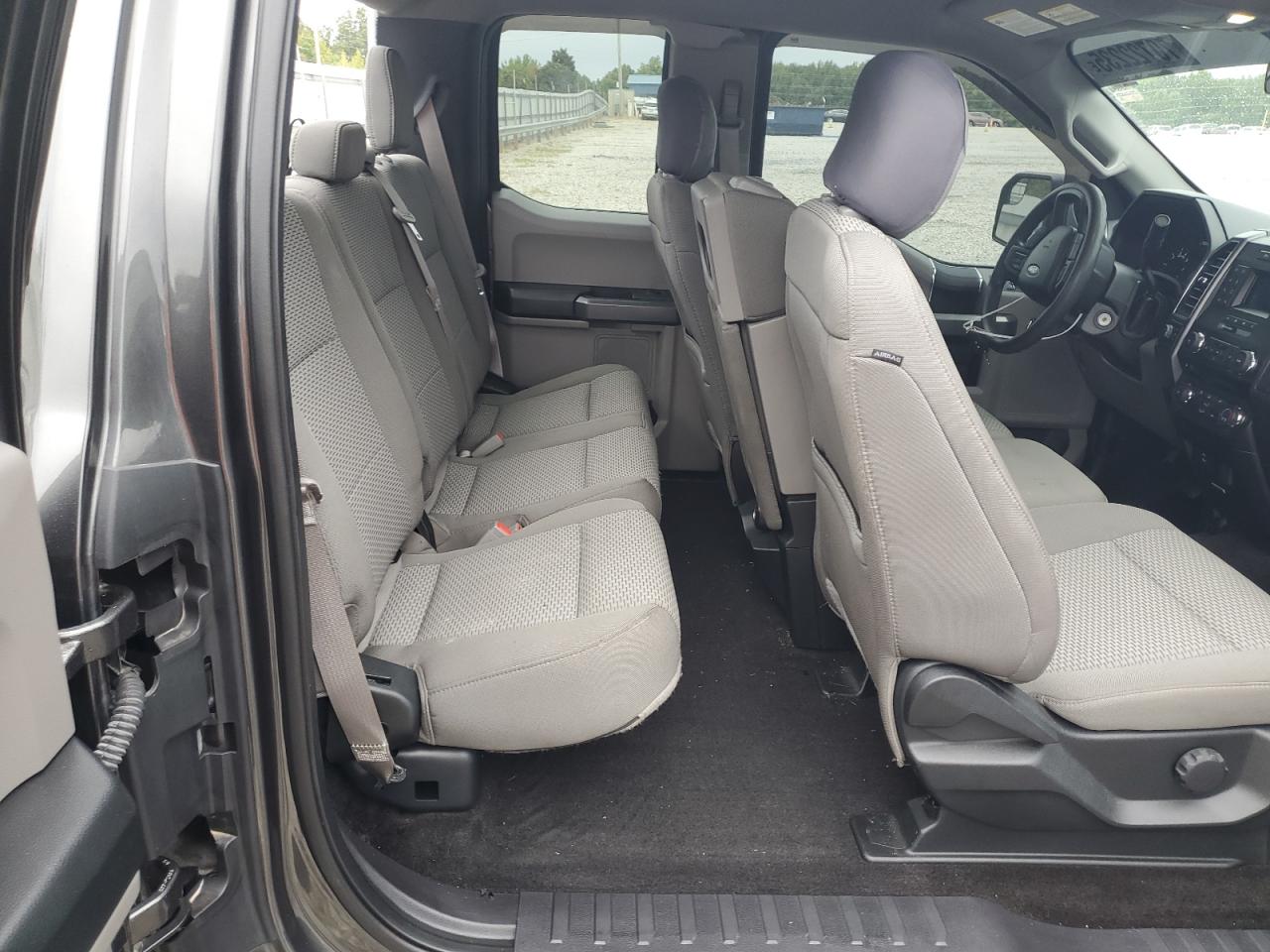 FORD F-150 SUPER CAB