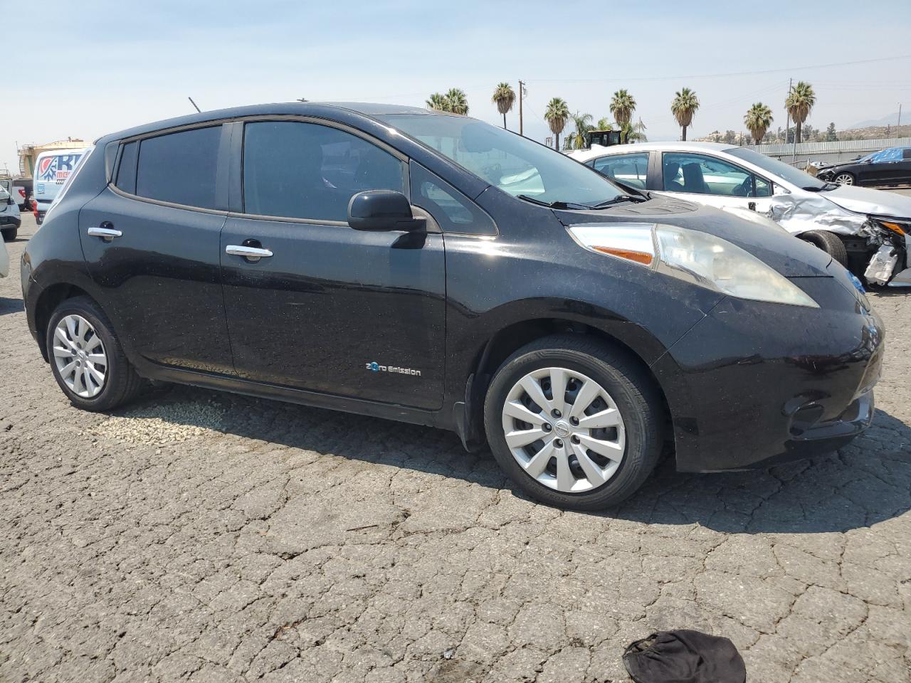 NISSAN LEAF S