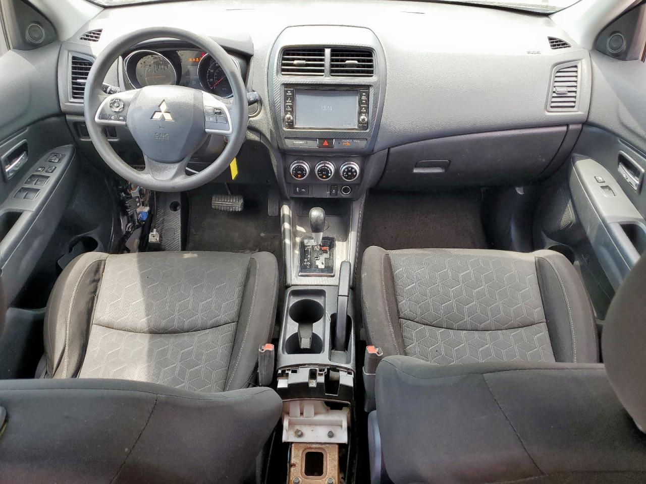 MITSUBISHI OUTLANDER ES