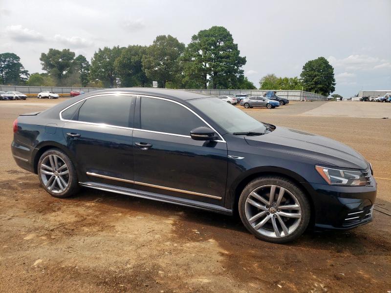 2017 VOLKSWAGEN PASSAT R-L 1VWDT7A38HC047200