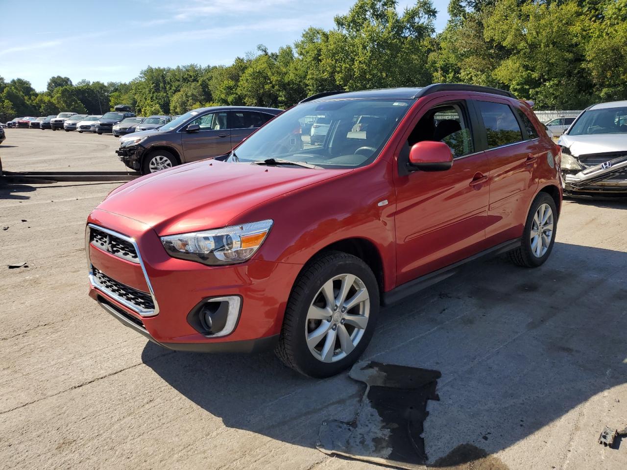 MITSUBISHI OUTLANDER SE