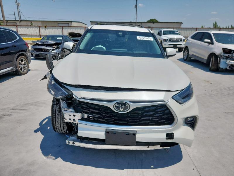2021 TOYOTA HIGHLANDER 5TDZZRAH1MS527537