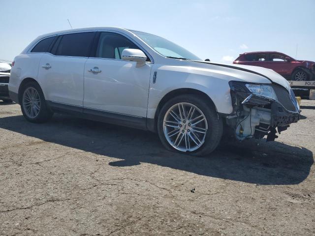 2016 LINCOLN MKT 2LMHJ5AT2GBL01397