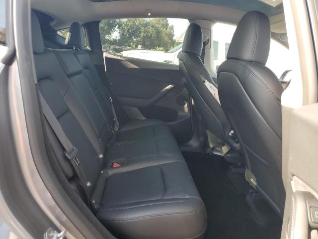 2025 TESLA MODEL Y 7SAYGDED7SF259884