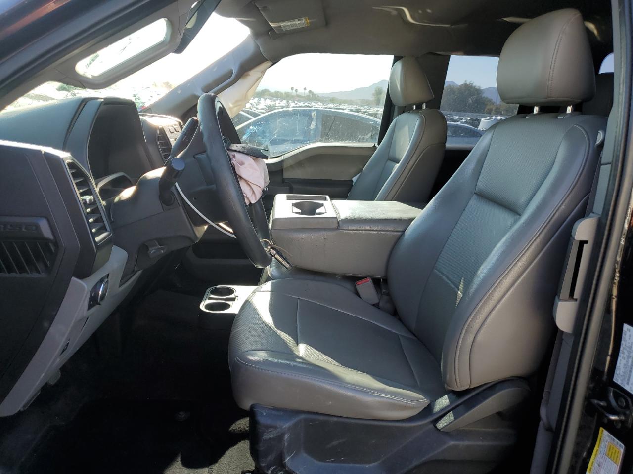 FORD F-150 SUPER CAB