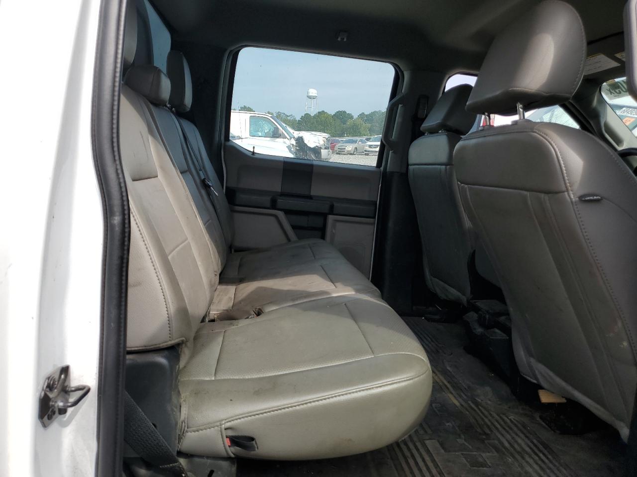 FORD F-350 SUPER DUTY