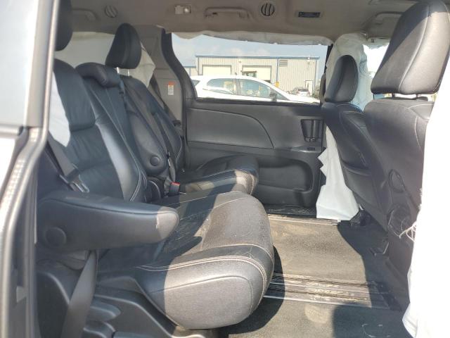 2017 TOYOTA SIENNA SE 5TDXZ3DC3HS840454