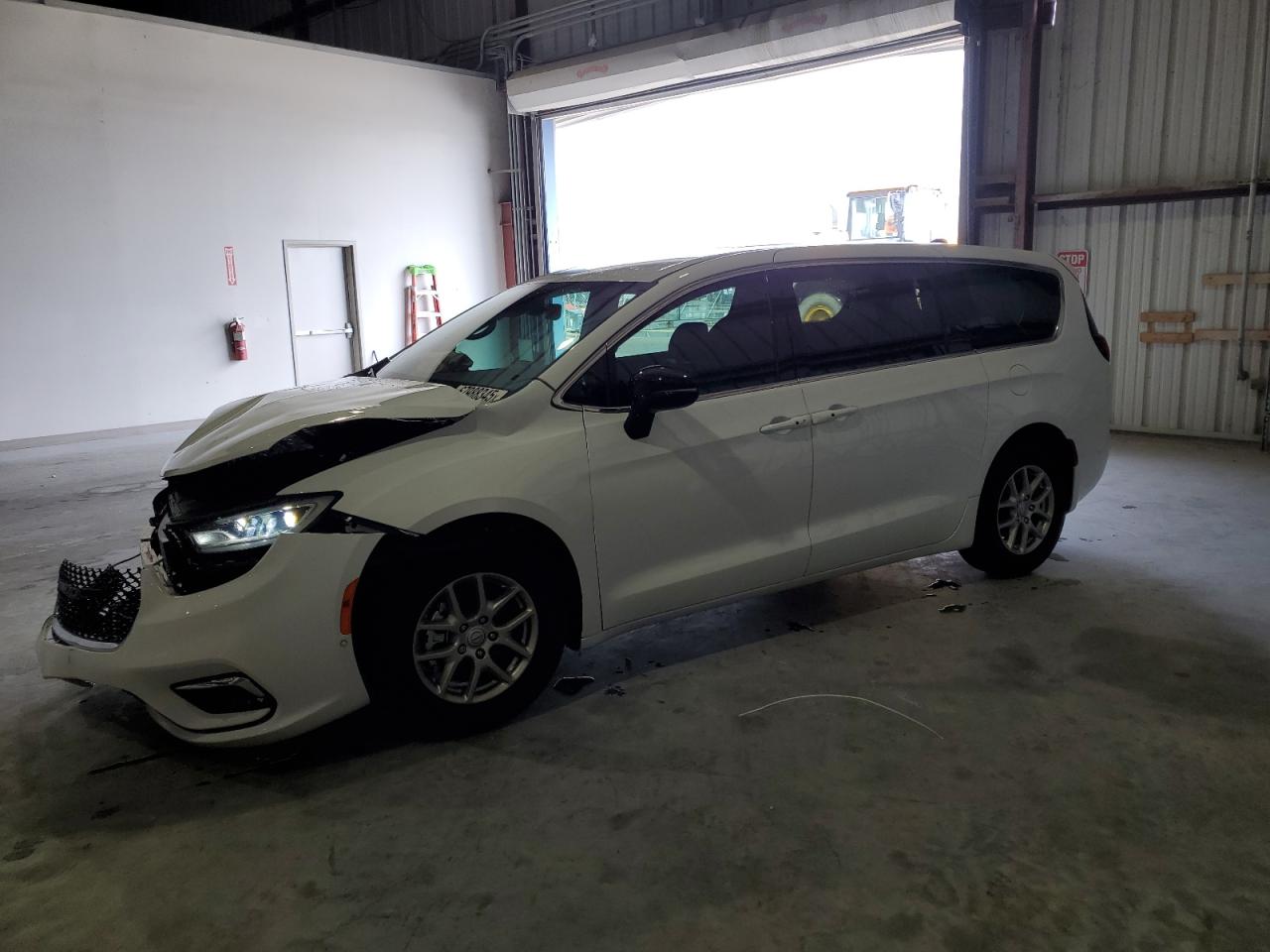 CHRYSLER PACIFICA SELECT
