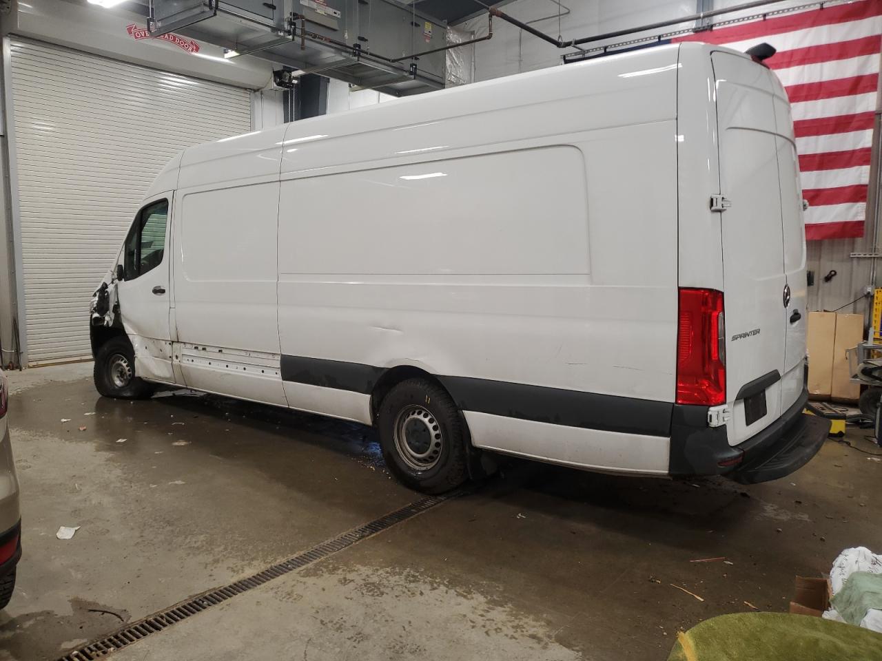 MERCEDES-BENZ SPRINTER 2500