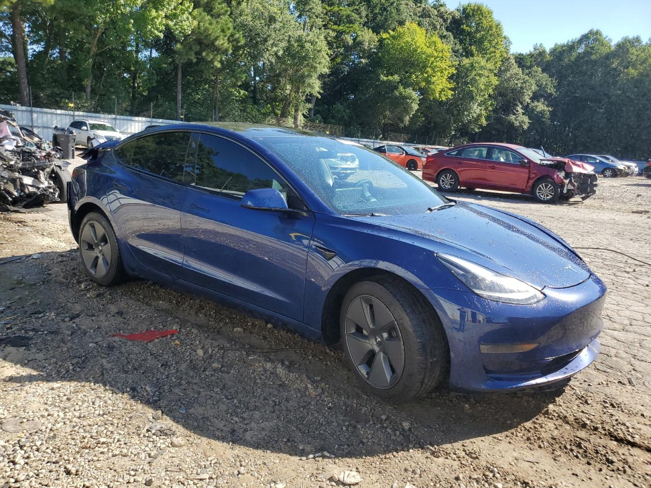 TESLA MODEL 3