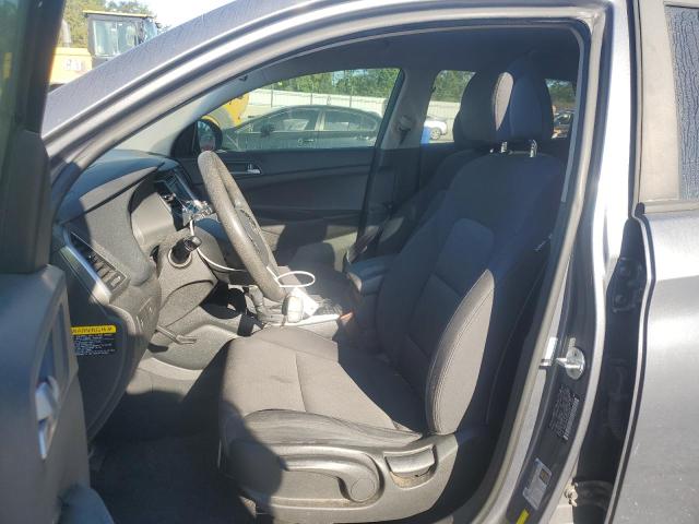 2017 HYUNDAI TUCSON SE KM8J23A42HU420022