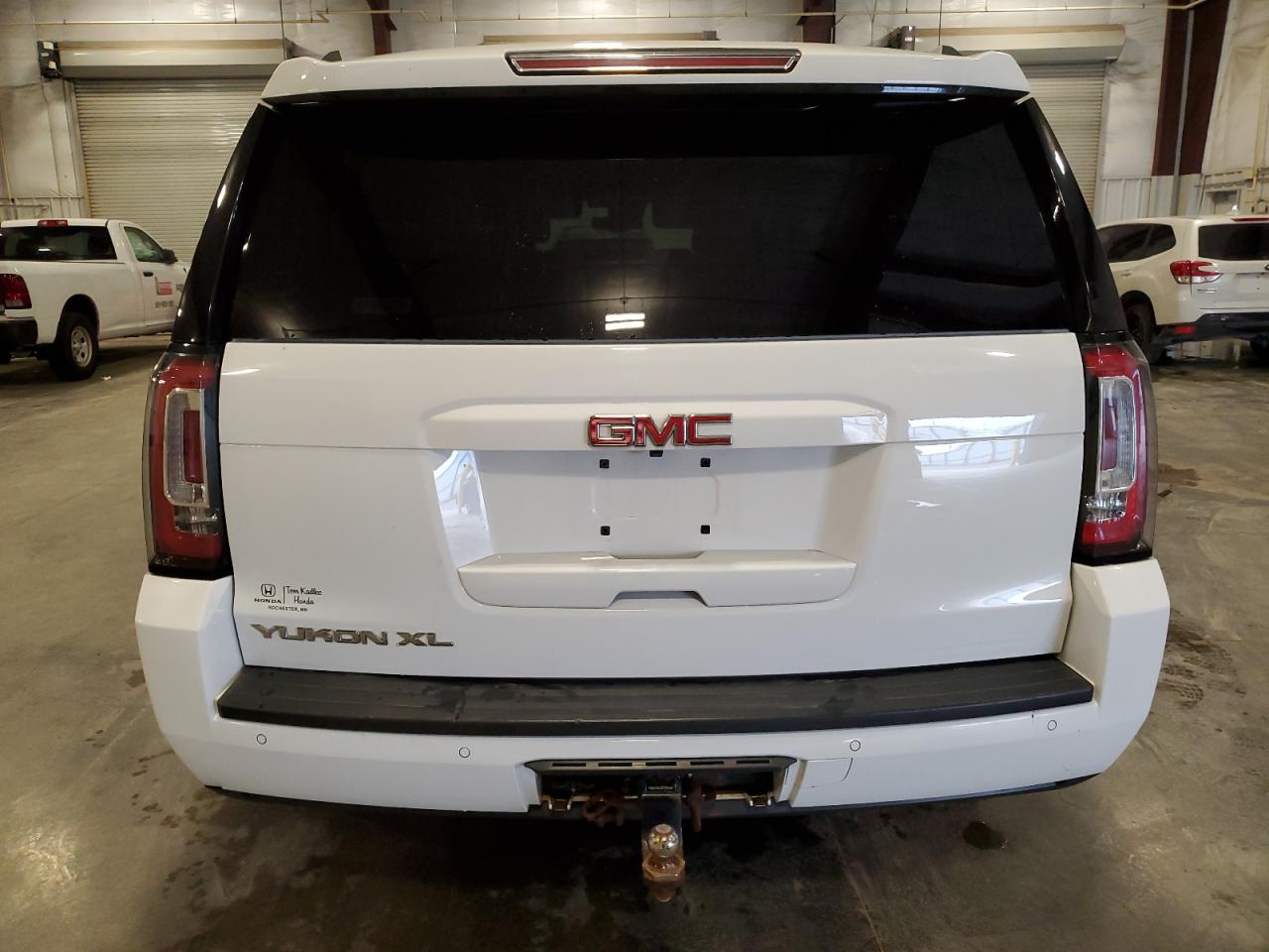 GMC YUKON K1500 SLT