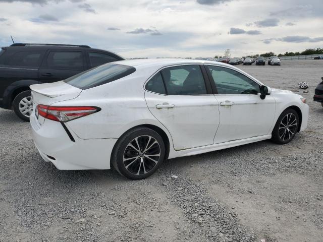 2018 TOYOTA CAMRY L - 4T1B11HK8JU611885