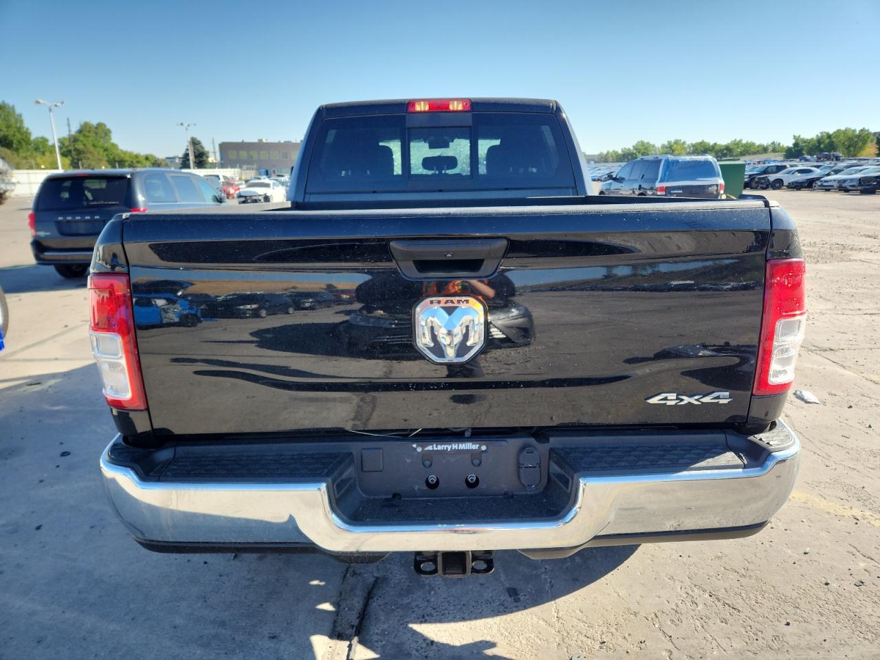 RAM 2500 TRADESMAN