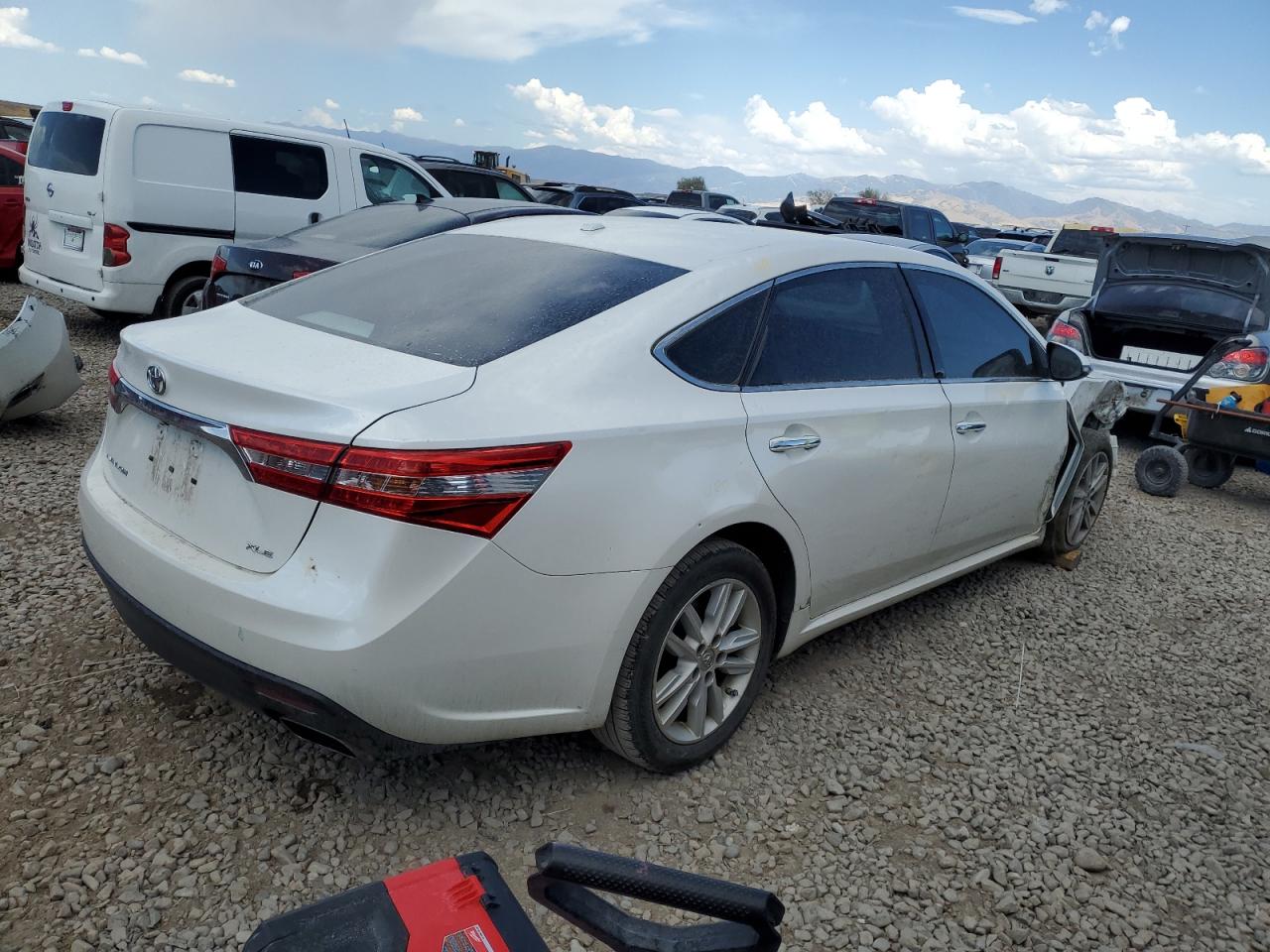 TOYOTA AVALON XLE