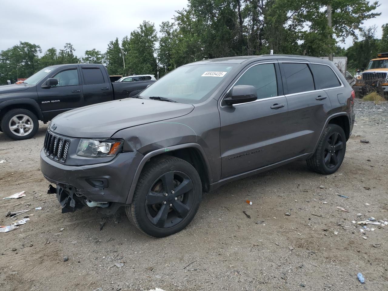 Salvage Jeep Grand Cherokee